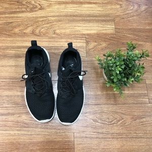 Nike Running shoe Women’s sz 8